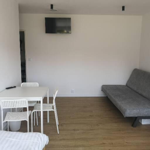 Komfortowe Pokoje W Gdansku W Poblizu Jeziora I Lasu Extérieur photo